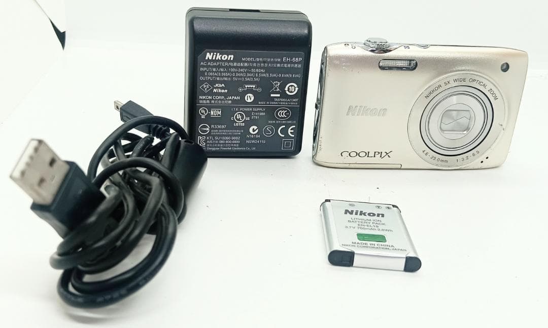 Nikon COOLPIX S3100 シルバー 充電器付き デジタルカメラ