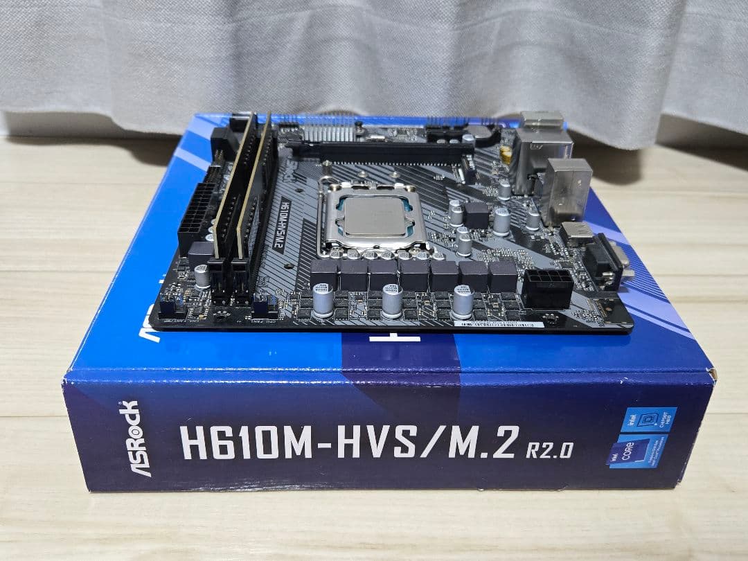 Intel 12100, 32GBメモリ, H610M-HVS/M.2 R2.0