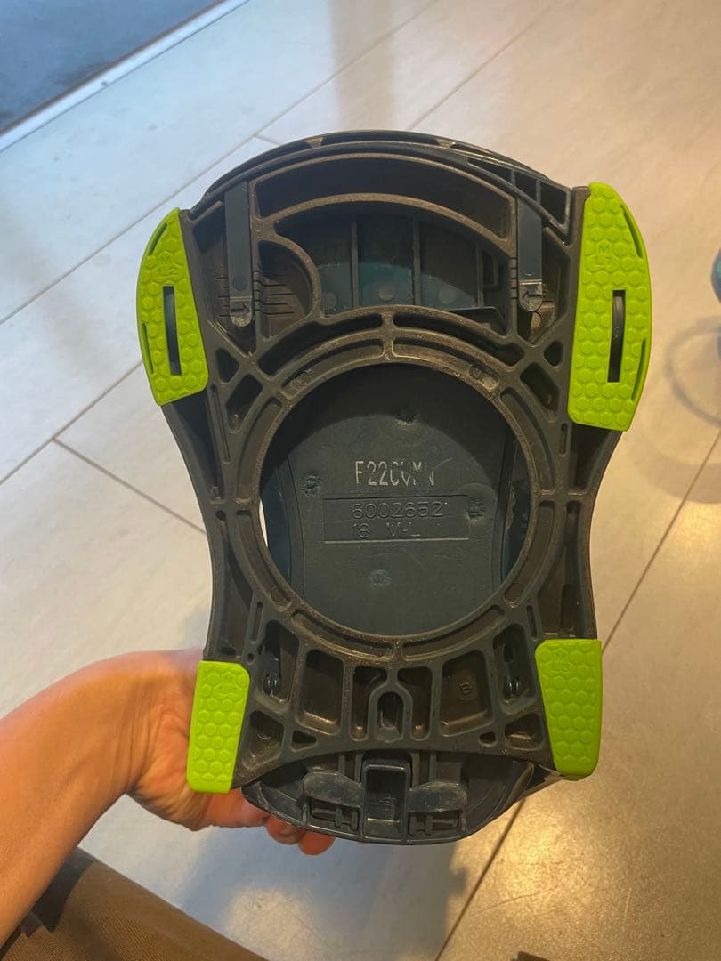 FLUX CV ビンディング サイズM