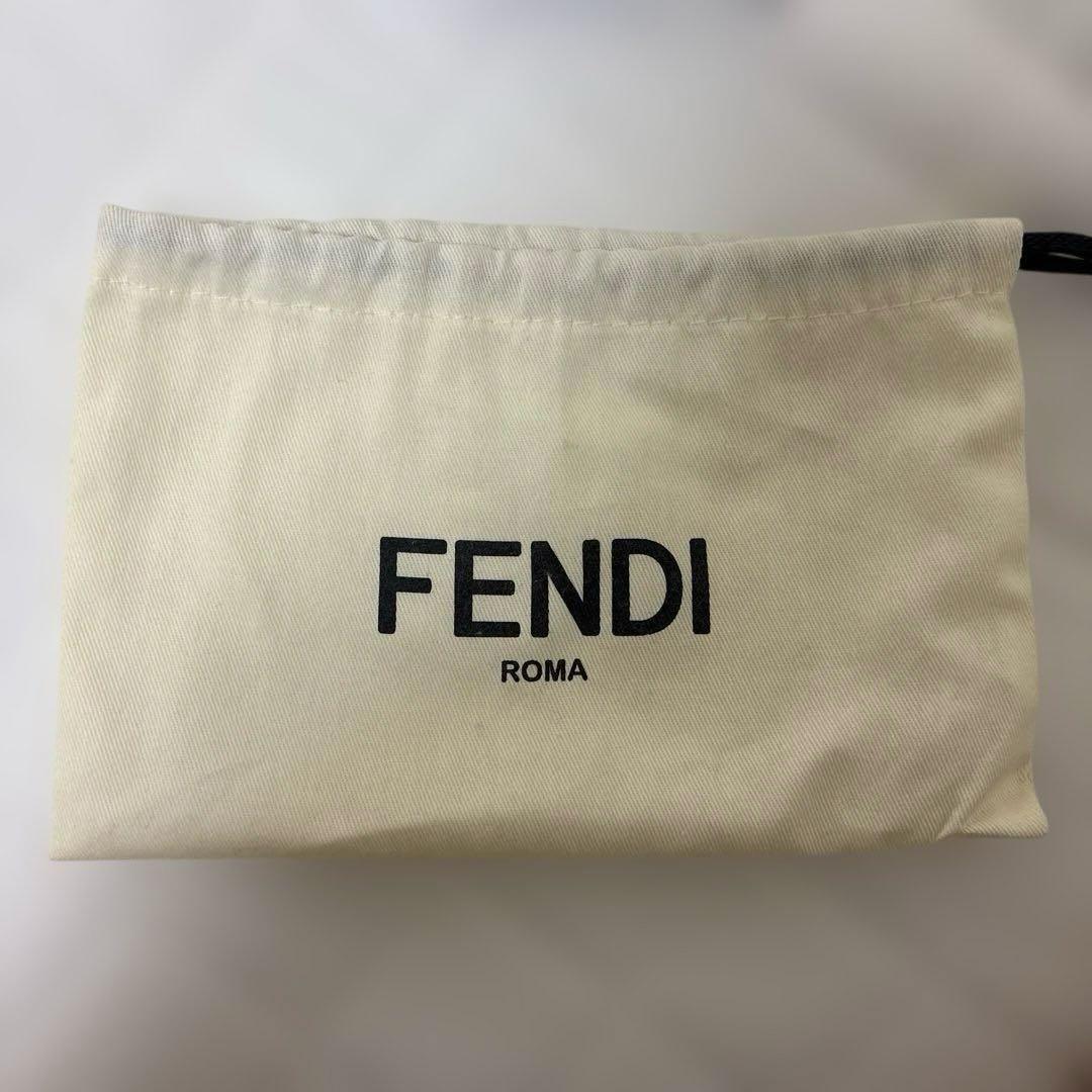美品　FENDI FFロゴ リボンヘアクリップ
