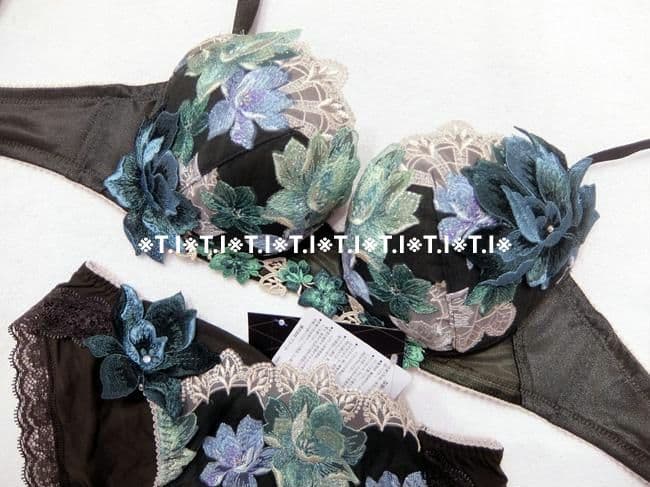 サルート/ライオンキング　E70＆ノーマルショーツM　GR　30