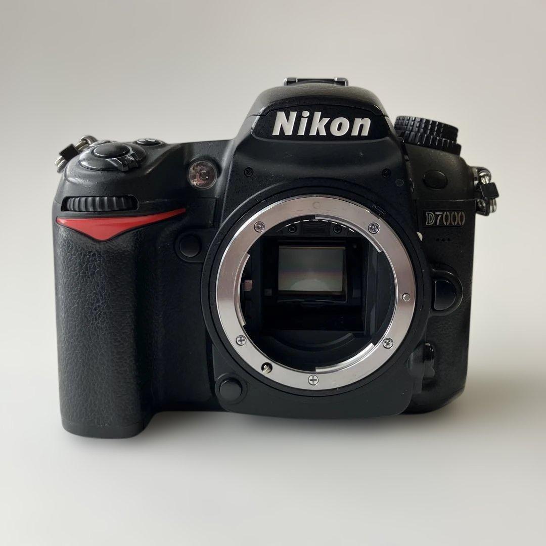 デジタルカメラ NikonD7000/Nikon35mm f1.8/NIKKOR28-200mm
