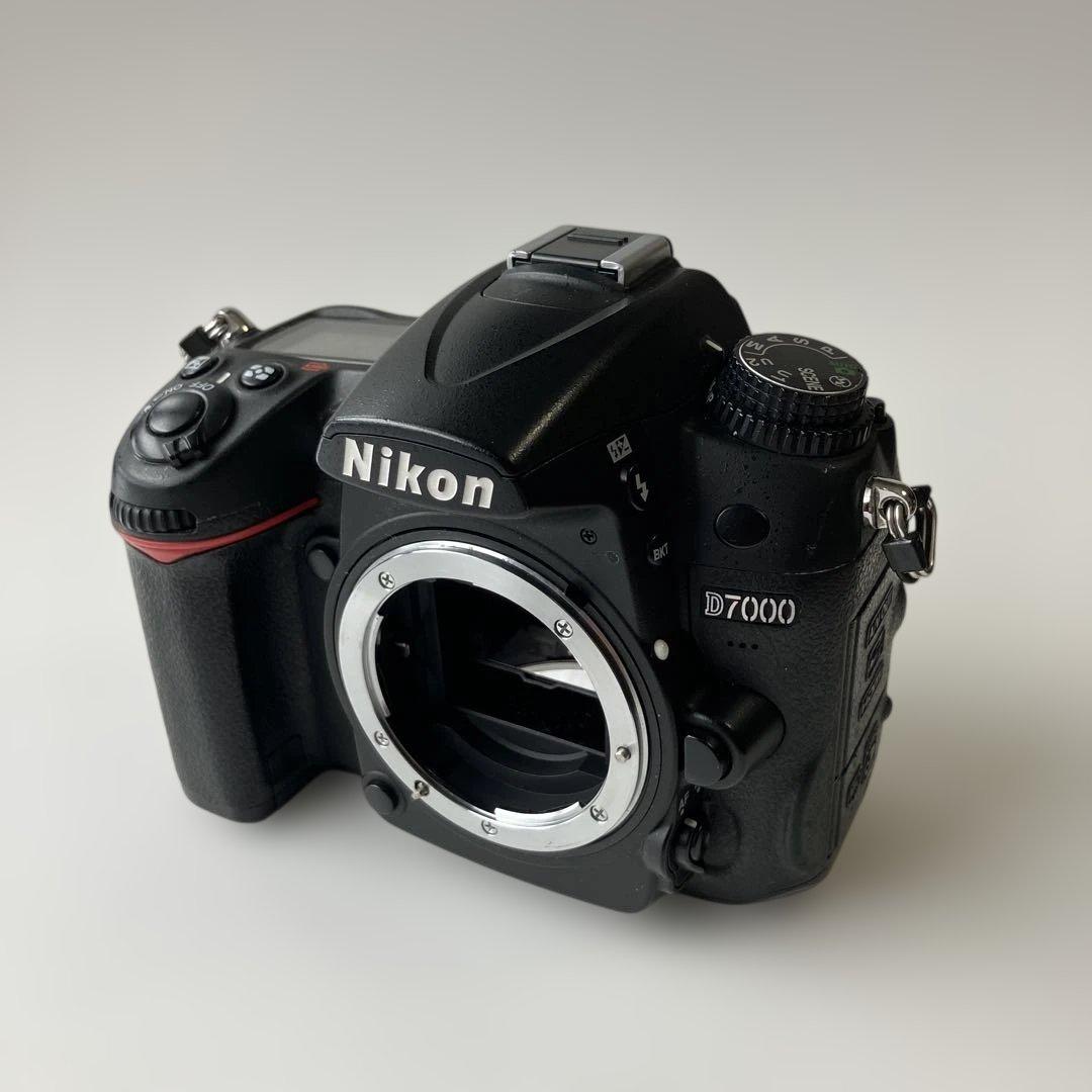 デジタルカメラ NikonD7000/Nikon35mm f1.8/NIKKOR28-200mm