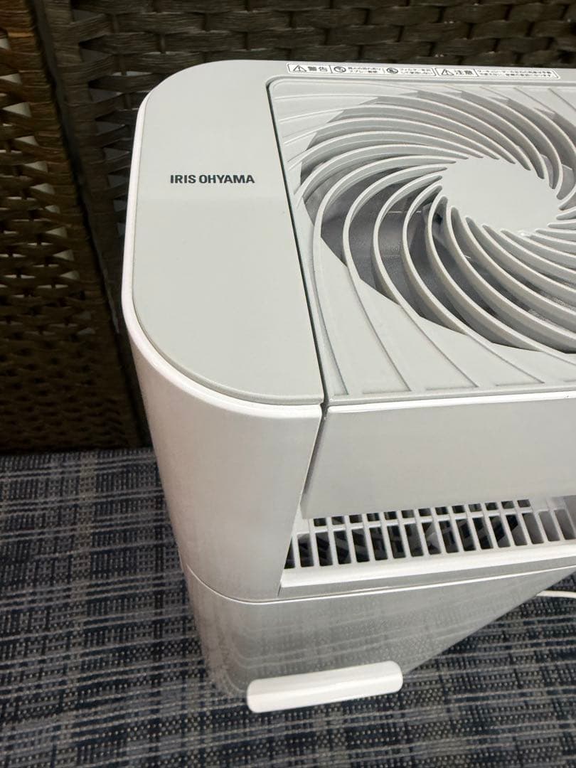 【美品】アイリスオーヤマ サーキュレーター 衣類乾燥除湿機 IJD-I50-WH