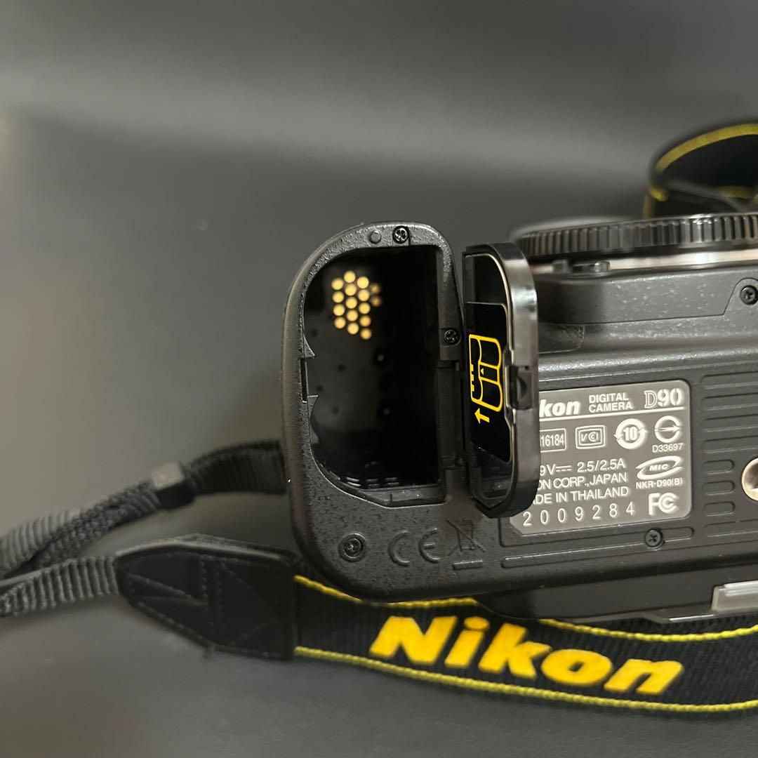 【名機/美品/ジャンク】Nikon D90 ボディ デジタル一眼レフ ニコン