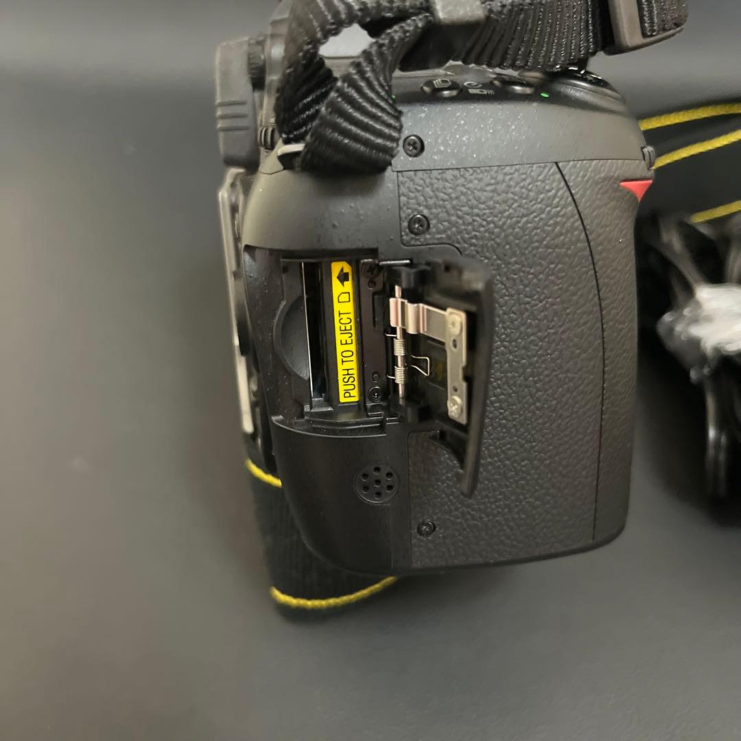 【名機/美品/ジャンク】Nikon D90 ボディ デジタル一眼レフ ニコン