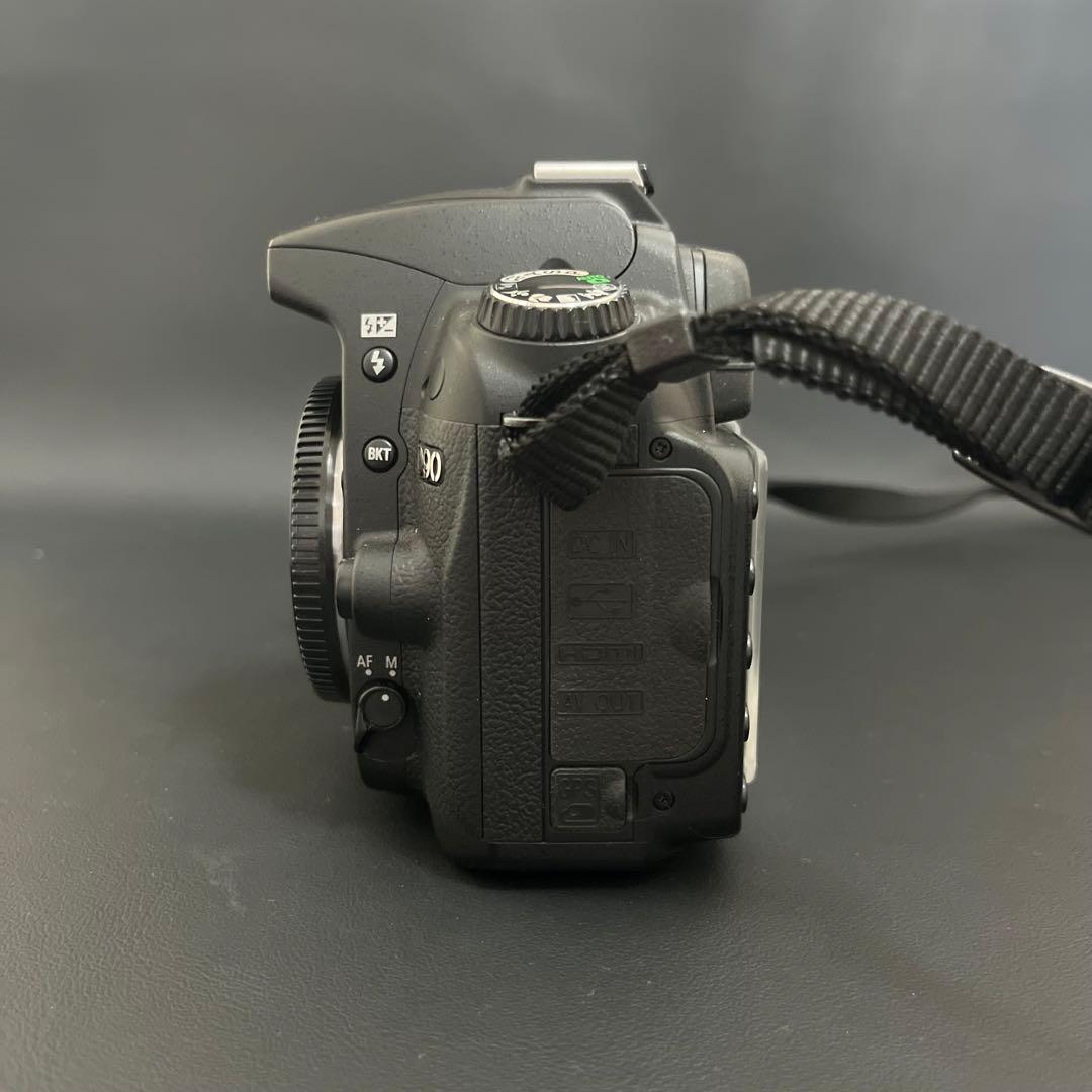 【名機/美品/ジャンク】Nikon D90 ボディ デジタル一眼レフ ニコン