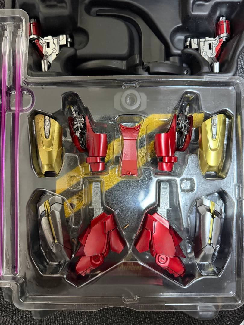 アベンジャーズ アイアンマン マーク7 ダイキャストフィギュア ホットトイズ