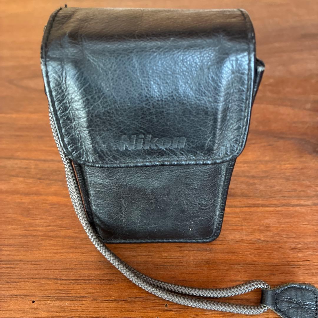 カメラ　Nikon 28TI