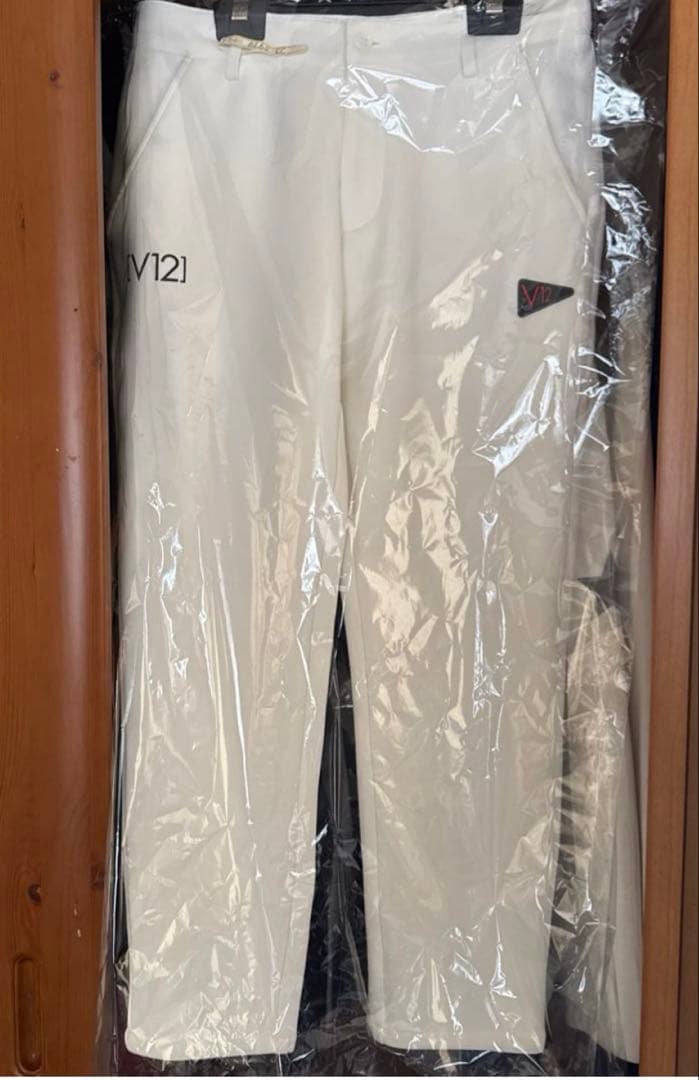 V12 メンズホワイトパンツ　ダンボールニットパンツ