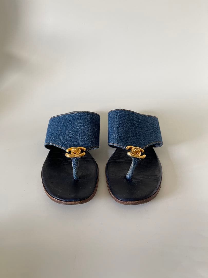 chanelシャネルデニム トングサンダル ゴールドロゴ