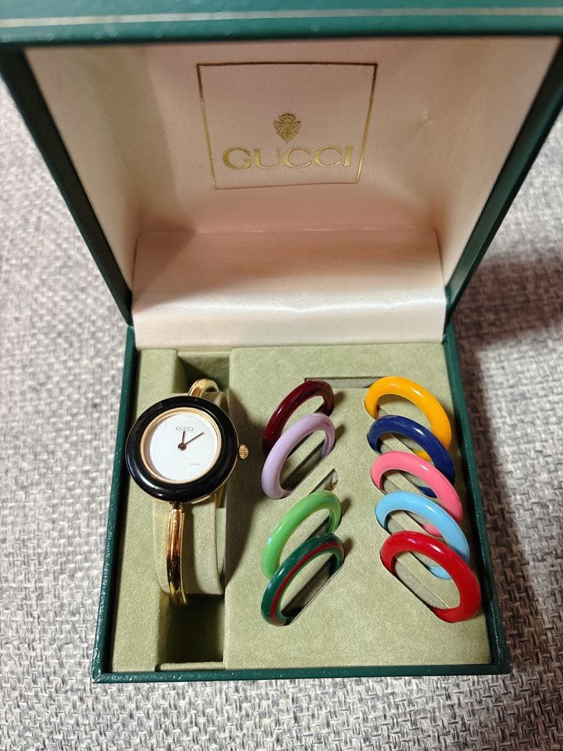 GUCCI 時計セット カラフルリング付き