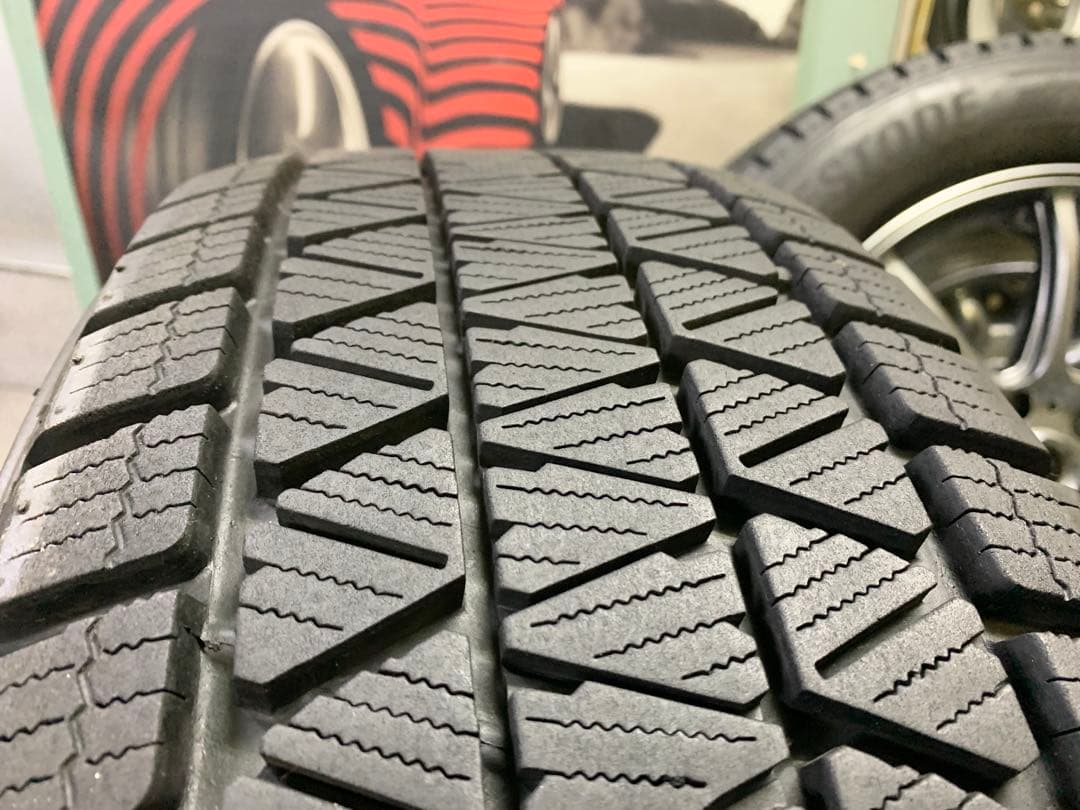 新春！225/60R18　ブリザック　DM-V3　即装着可能