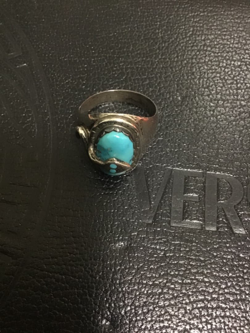 エフィーカラバサ ターコイズリング ズニ