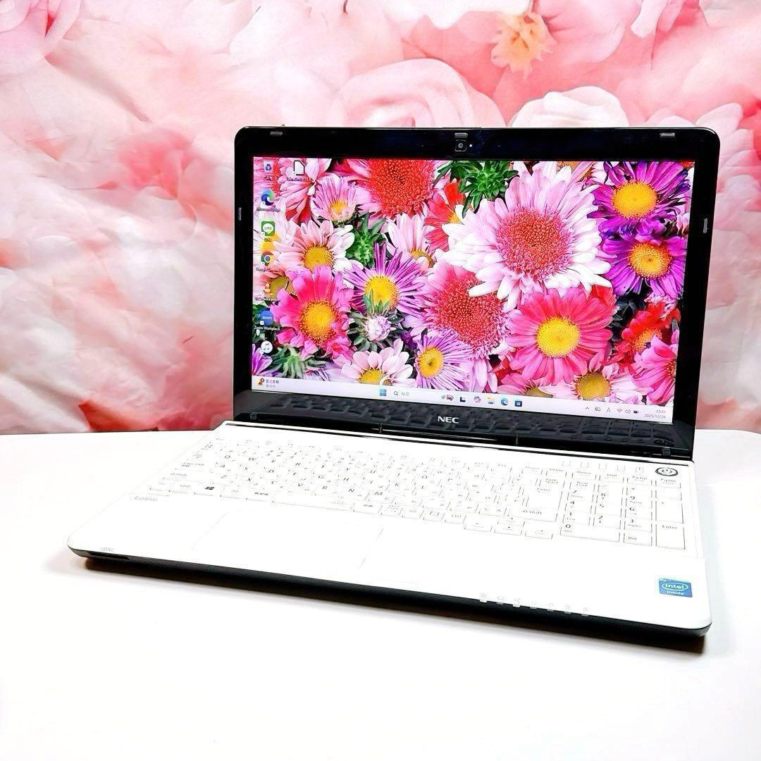 新品高速SSD✨windows11 カメラ ノートパソコン オフィス 薄型 白