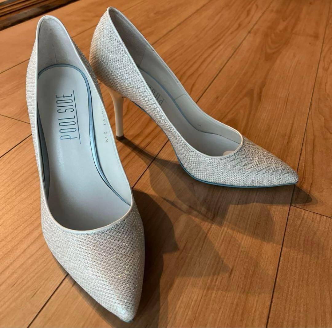 パンプス　ピンヒール　シルバーブライダルパンプス／POOLSIDE