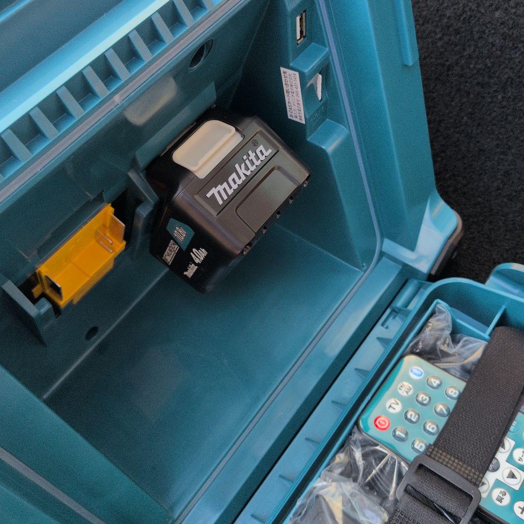 値下げ【美品】Makita 充電式ラジオ付テレビ　TV100