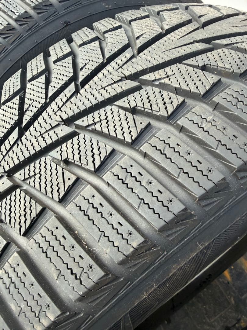 265/65/Ｒ17 スタッドレス　タイヤ ホイールセット 4本