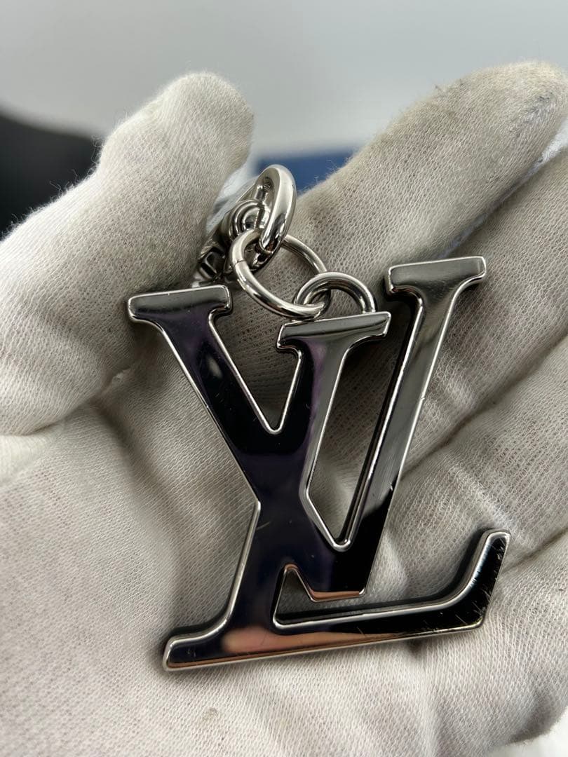 LOUIS VUITTON ルイヴィトン バッグチャーム　キーリング　箱付