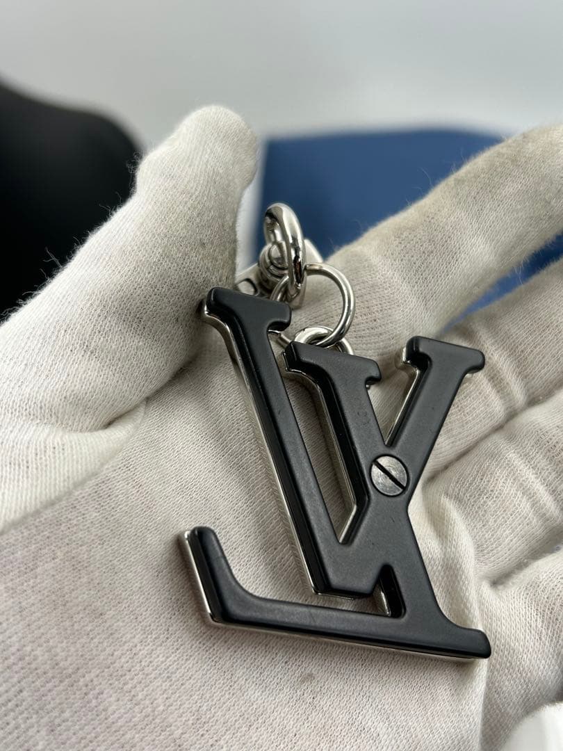 LOUIS VUITTON ルイヴィトン バッグチャーム　キーリング　箱付