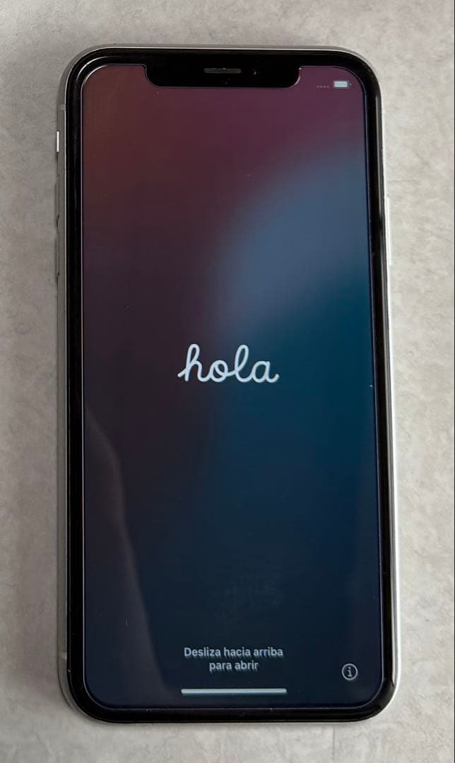 Apple iPhone XR ホワイト 本体　ジャンク品