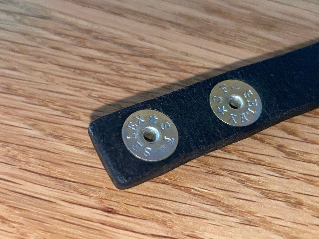 タイムセール UNDERCOVER アンダーカバー ロゴ レザーブレスレット