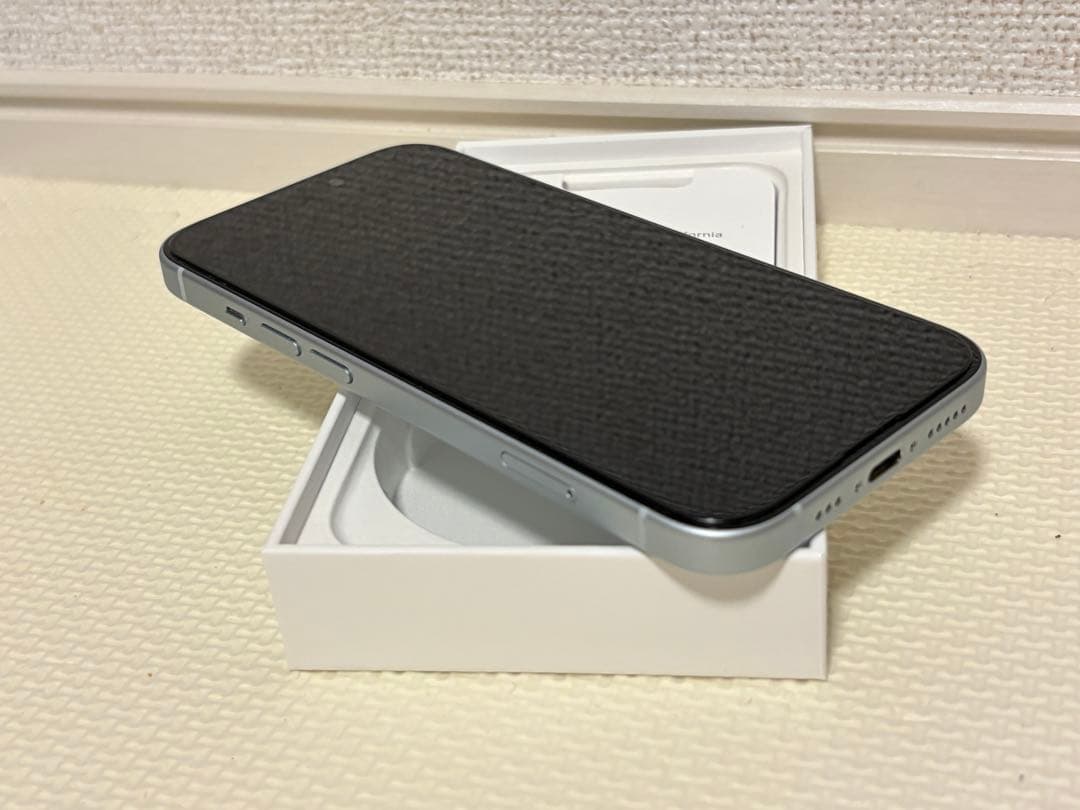 【美品】iPhone15 256GB simフリー　ブルー