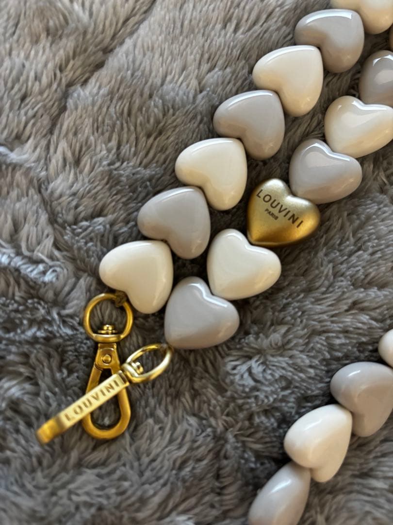 LOUVINI PARIS スマートフォンチェーン