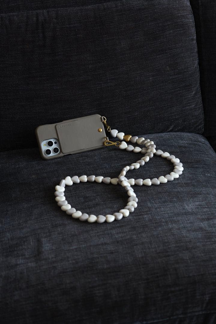 LOUVINI PARIS スマートフォンチェーン