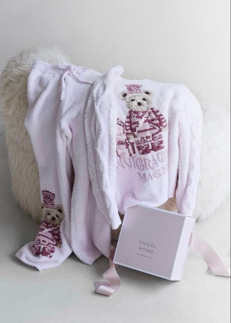 人気完売品　美品　スナイデルホームホリデーベア ピンク 上下セット