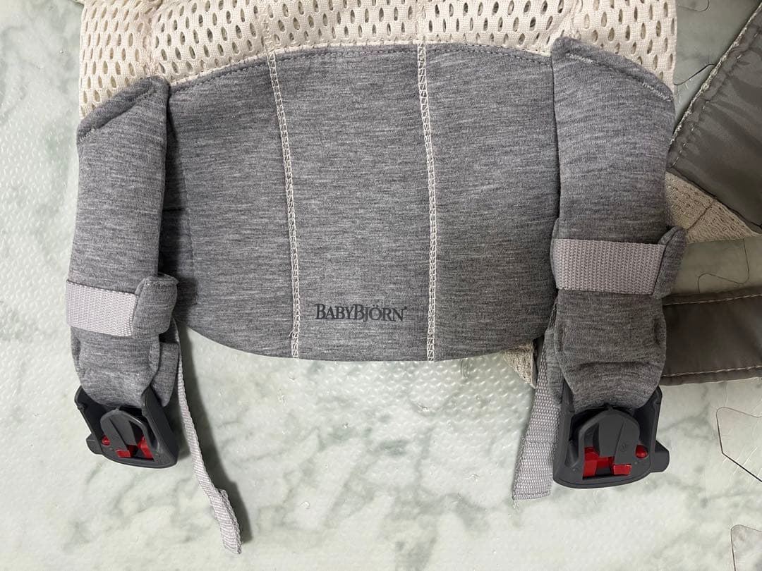 ベビービョルン ハーモニー BABYBJÖRN 通気性メッシュ抱っこ紐 クリーム