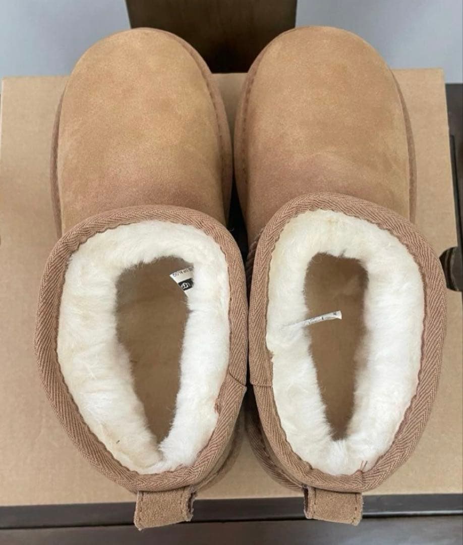 UGG クラシック ウルトラ ミニ プラットフォーム 厚底ブーツ 24㎝