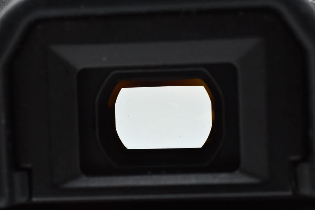 【ゆんころ】Canon kiss X10 ダブルレンズ Wi-Fi