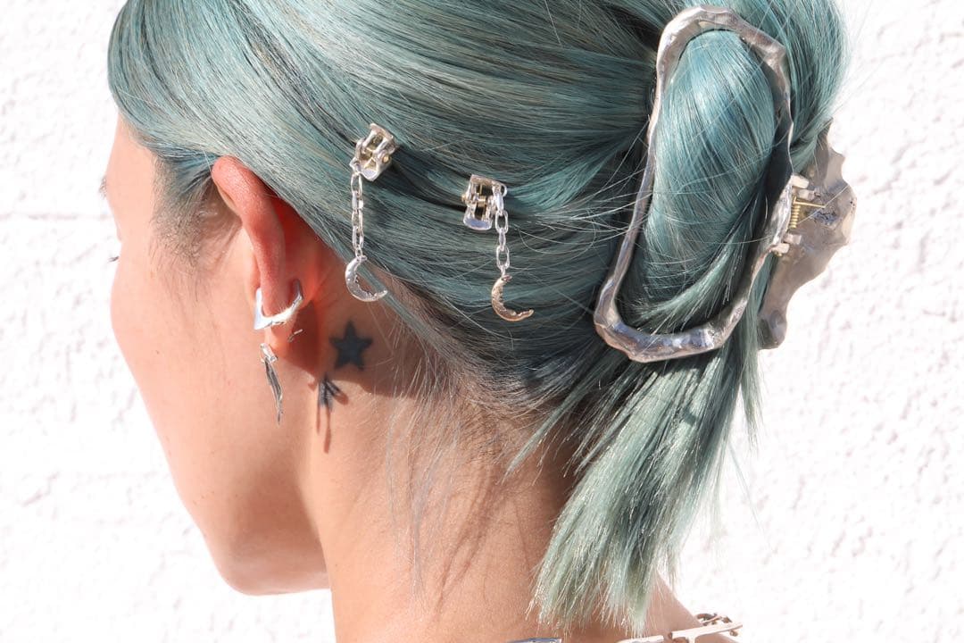 PLUIEプリュイ　ブーウ ムーン ヘアクロウ　シルバー