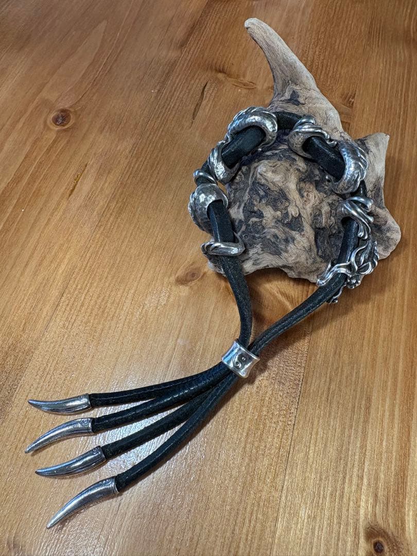 ブルブラッド　ドラゴンタオ　レザーブレスレット