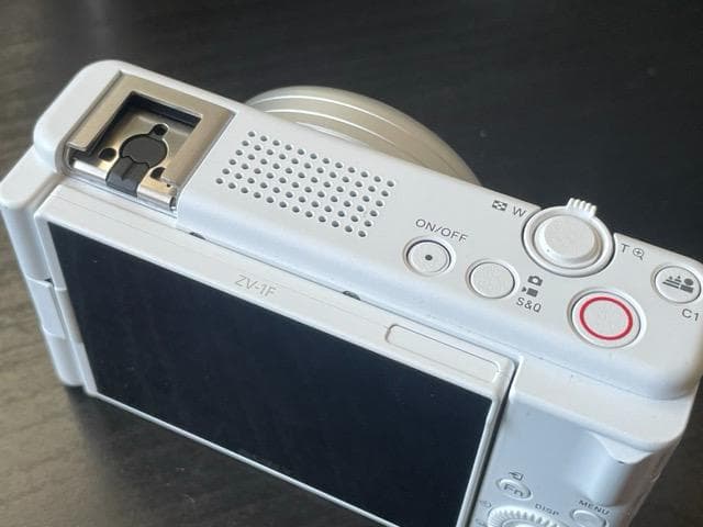 予備バッテリー4個付き！ VLOGCAM ZV-1Fホワイト SONY リグ