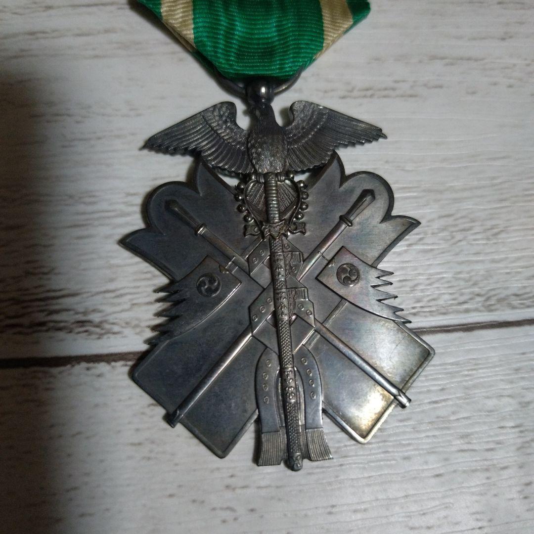 夕*️様 勲章　徽章 功七級金鵄勲章 勲七等青色桐葉章勲章