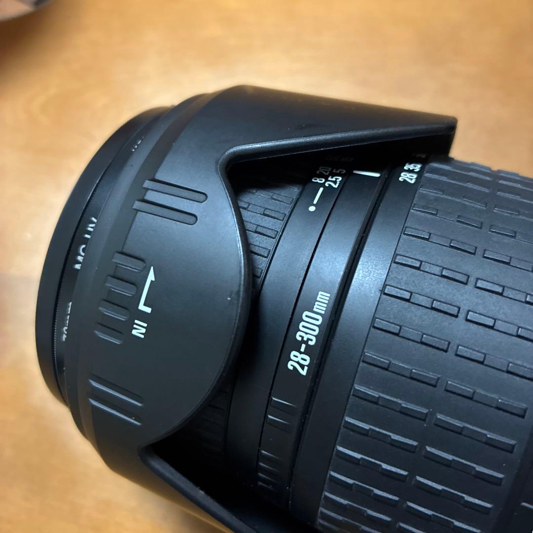 美品　カメラレンズ　SIGMA ズームレンズ　28-300mm F3.5-6.3