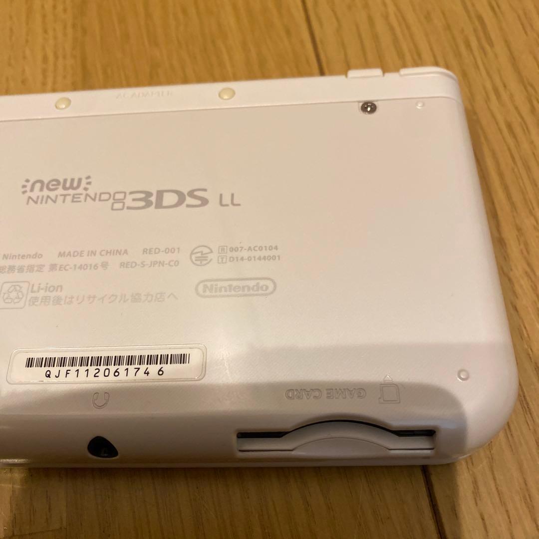 美品　Newニンテンドー3DSLL パールホワイト