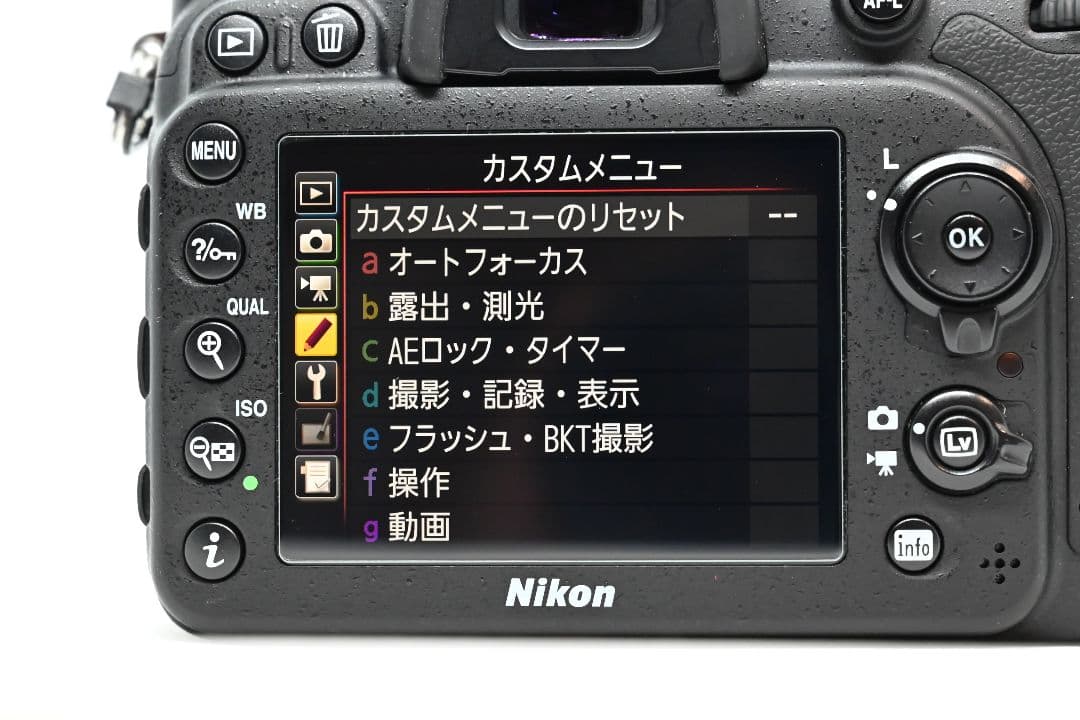 シャッター数9451回 Nikon D7200 ボディのみ APS-C一眼