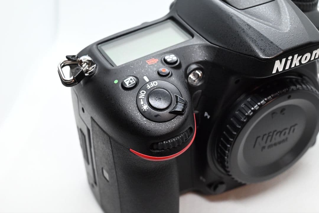 シャッター数9451回 Nikon D7200 ボディのみ APS-C一眼