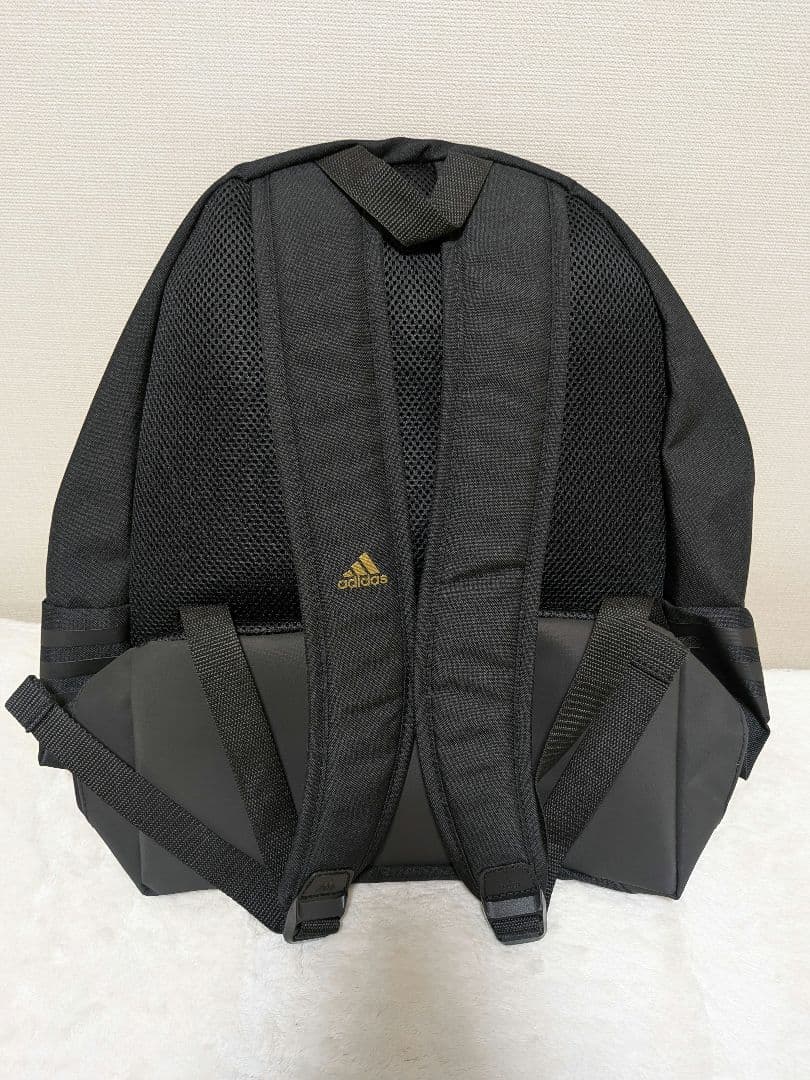 【新品未使用】マリメッコ　アディダス　コラボ　ウニッコ　リュック　adidas