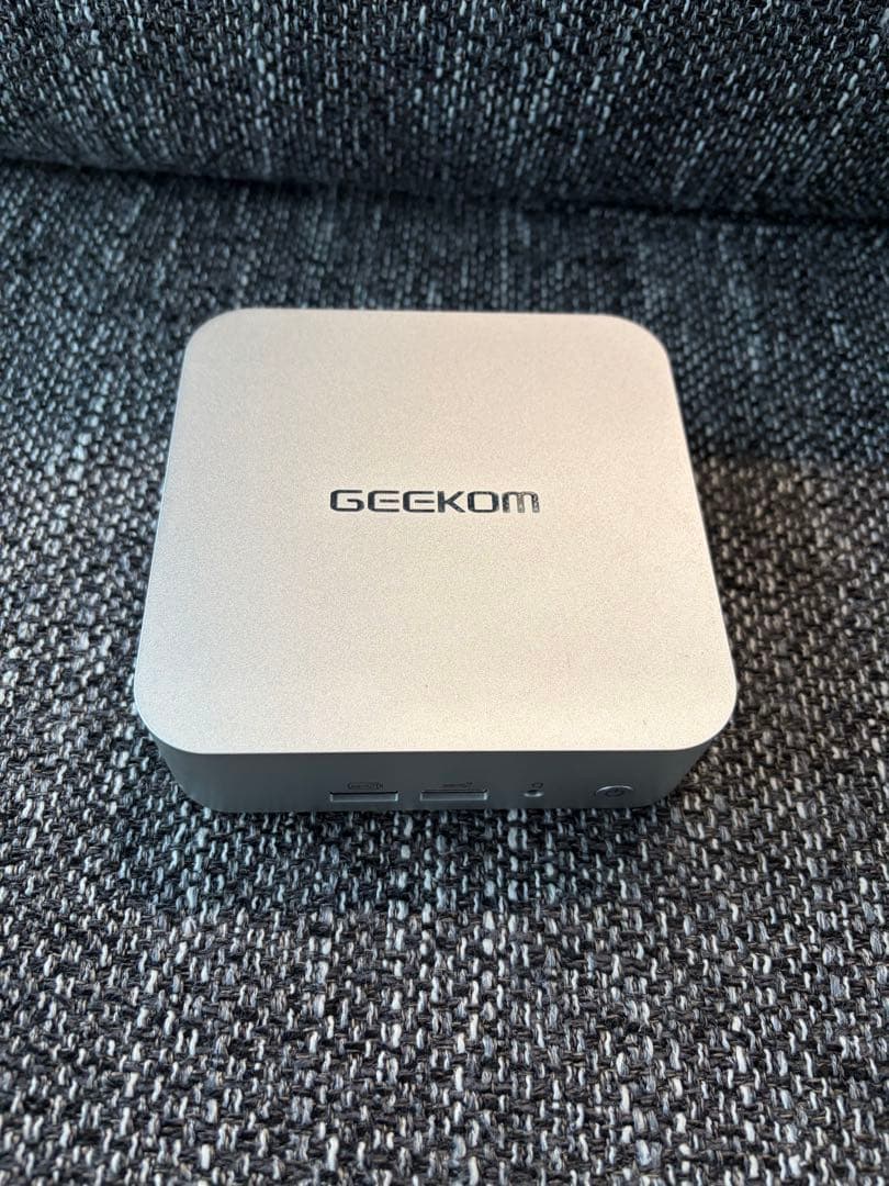 ミニPC GEEKOM A7 Ryzen 9 7940HS 2TBSSD miniPC