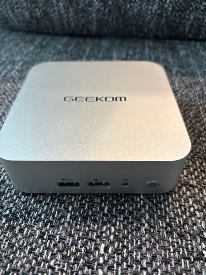 ミニPC GEEKOM A7 Ryzen 9 7940HS 2TBSSD miniPC