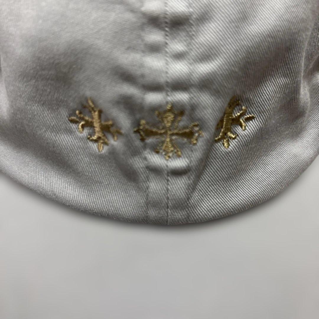タトラス　ライトグレー ゴールド刺繍 キャップ