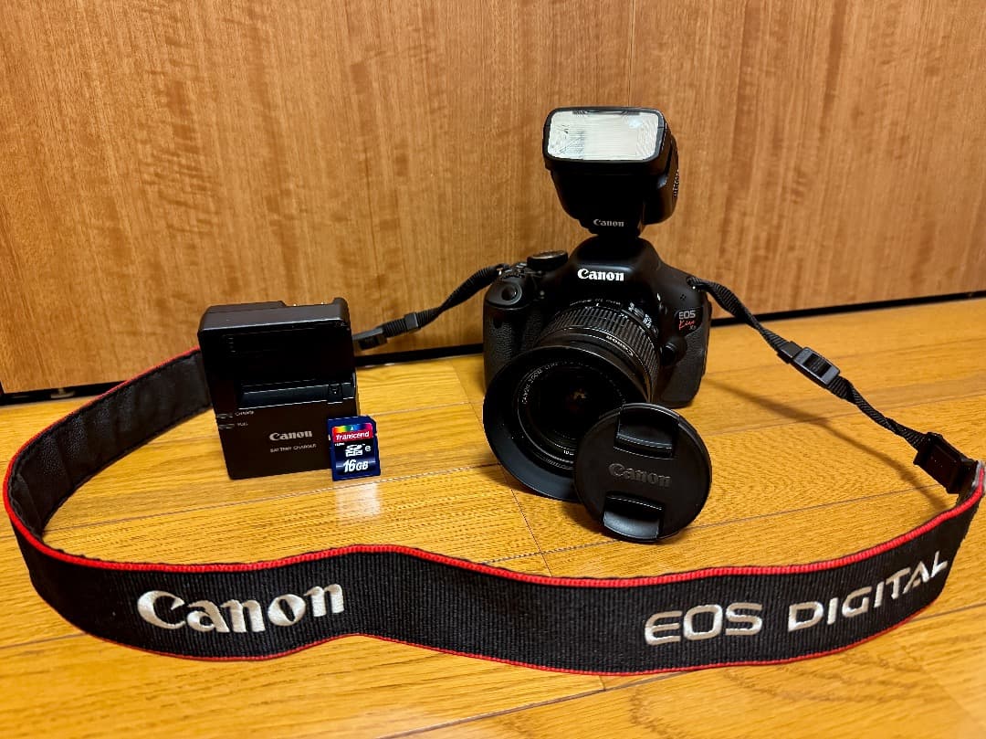 Canon EOS Kiss X5（一眼レフカメラセット）