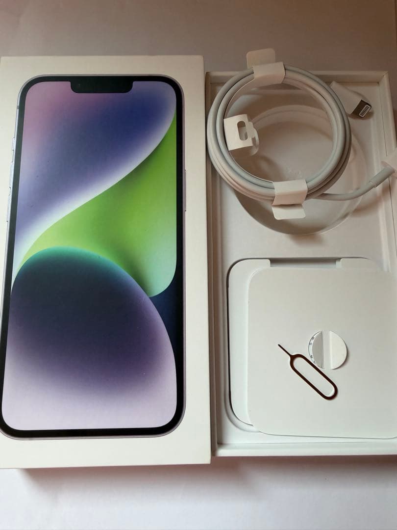 Apple iPhone 14 128GB クリアケース付き