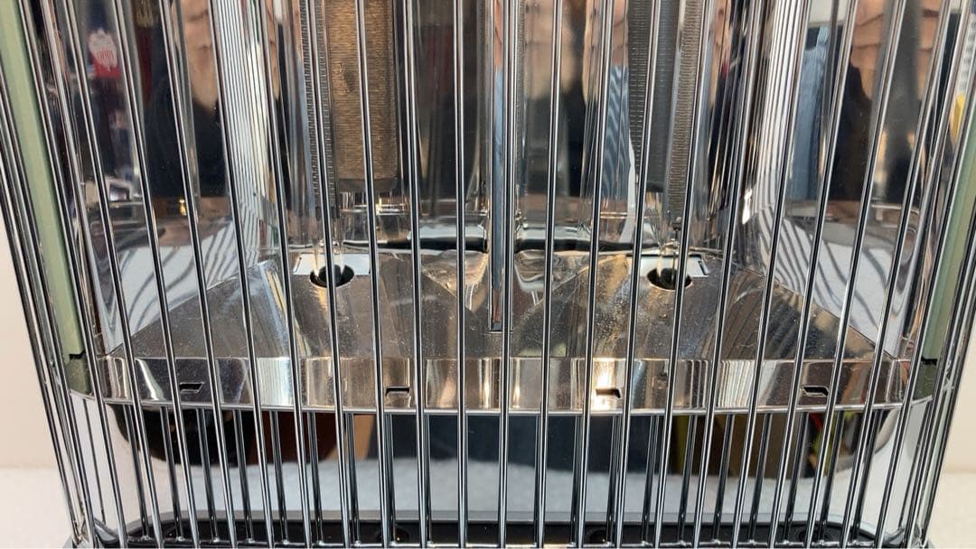 Aladdin アラジン　遠赤グラファイトヒーター　CAH-2G10F