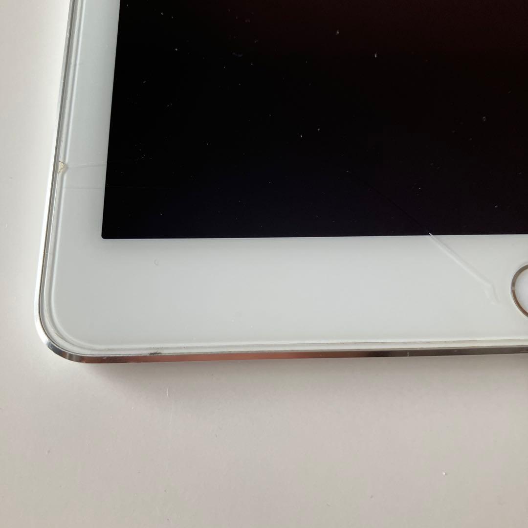 Apple iPad air2 128GB Wi-Fiシルバー 本体