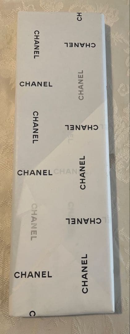 CHANEL ネクタイ オリジナルボックス&リボン付き